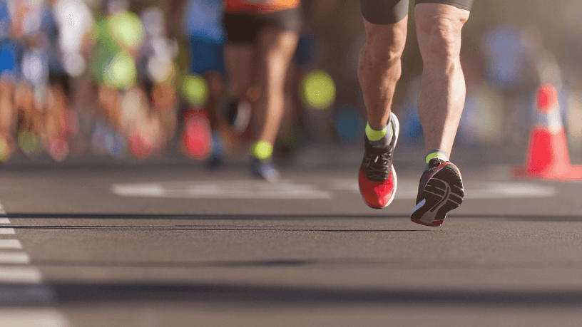 Iniciante na corrida de rua? Veja com Márcio Velho da Silva como corrigir hábitos que atrapalham seu desempenho e aumentam o risco de lesões.