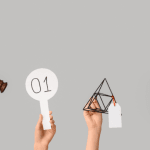 Entenda o que é licitação e como funciona na prática com Renato de Castro Longo Furtado Vianna, de forma clara e objetiva.